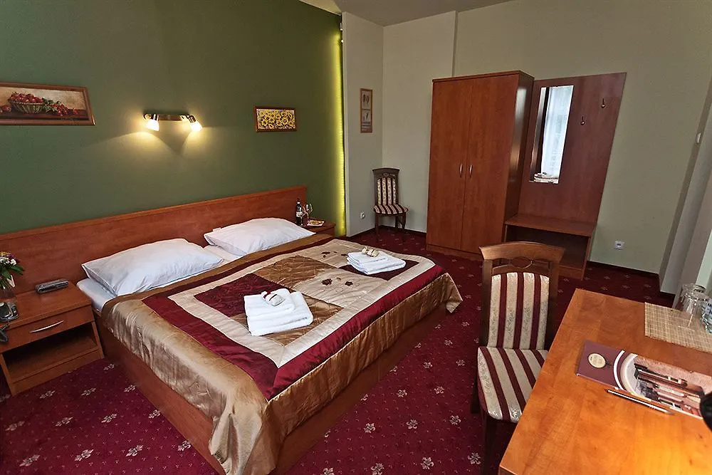 Hotel Maksymilian Kraków 3*,