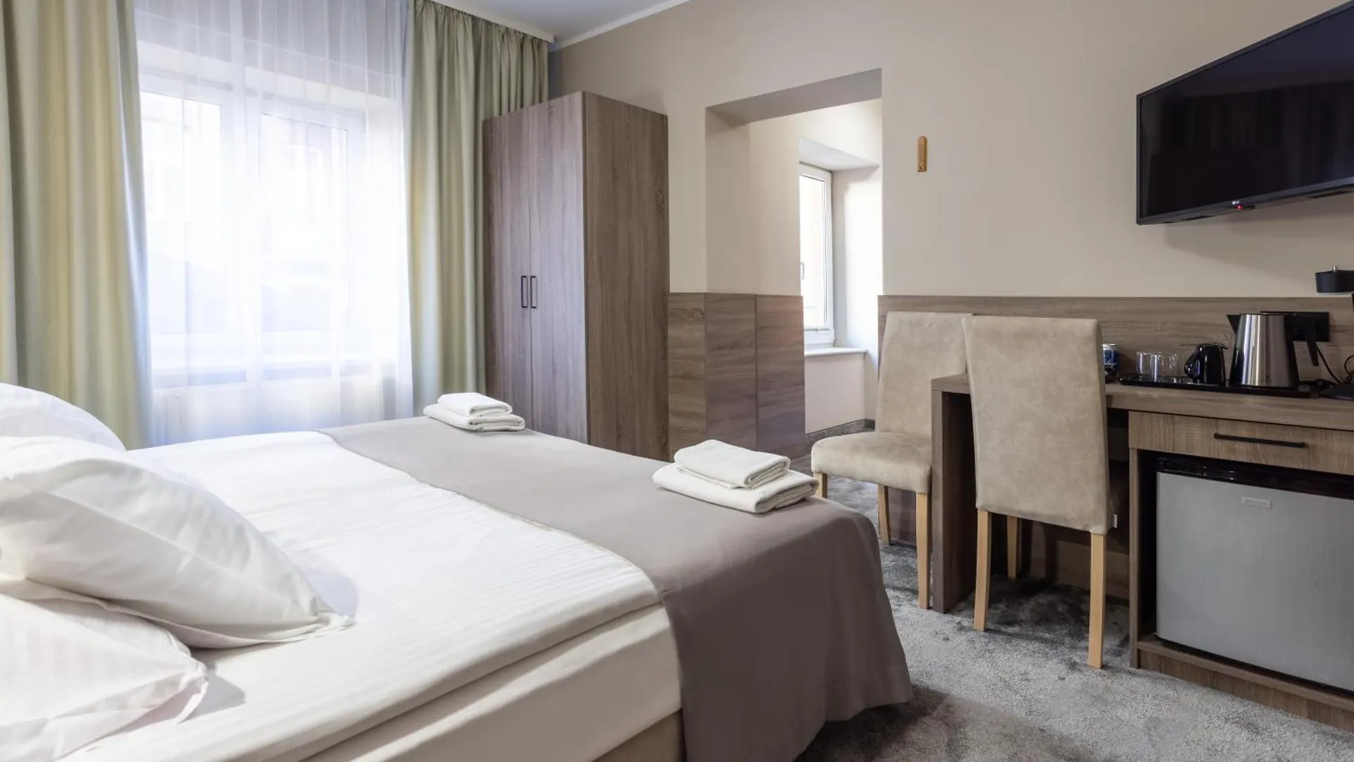 Hotel Maksymilian Krakow 3*,  Poland